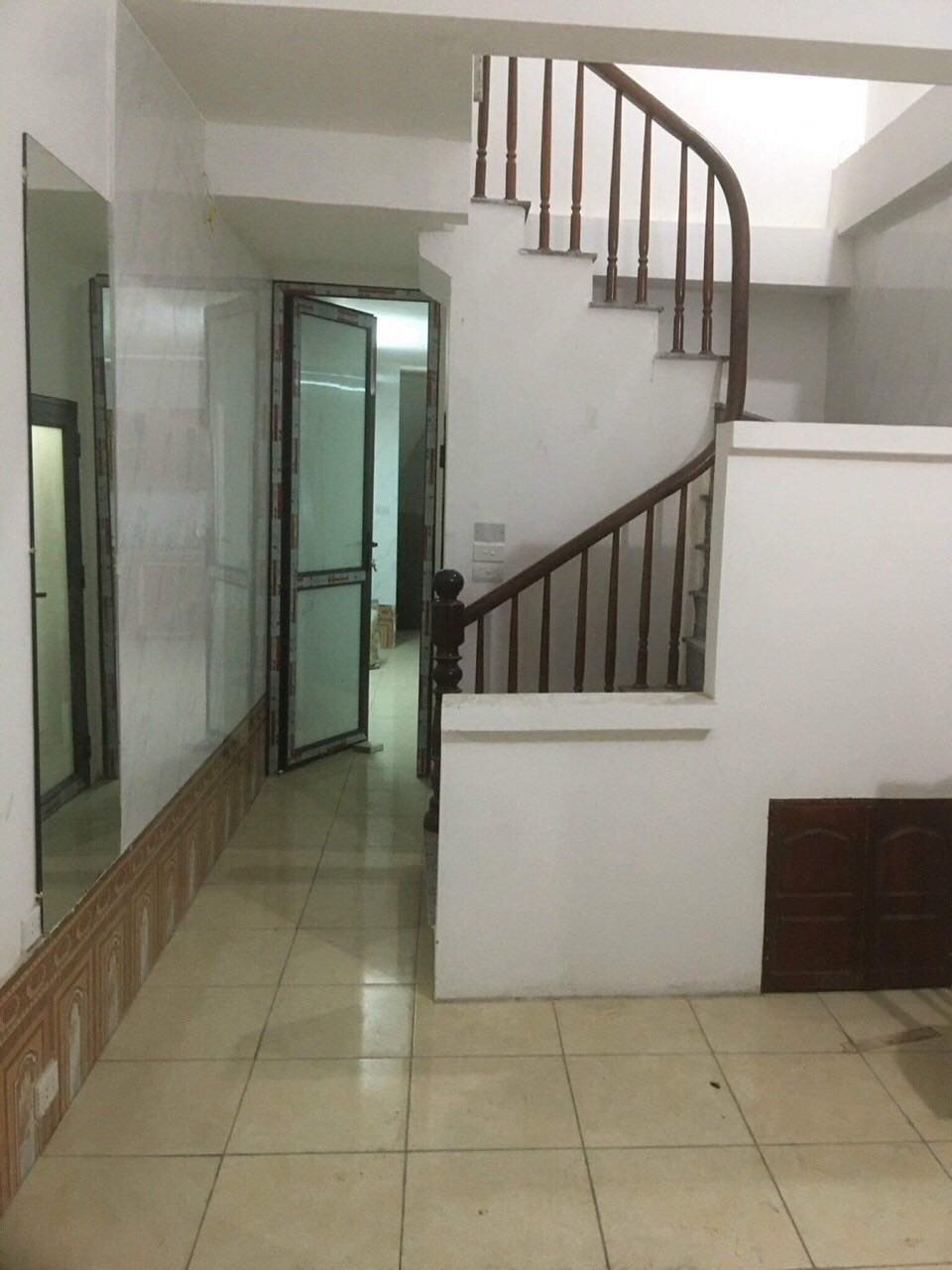 Cho thuê nhà LÀM VP, KD nhỏ, ở GĐ, nhóm 6 người 129 Nguyễn Trãi, 45m2 x 2 tầng, 9.5 Tr - Ảnh chính